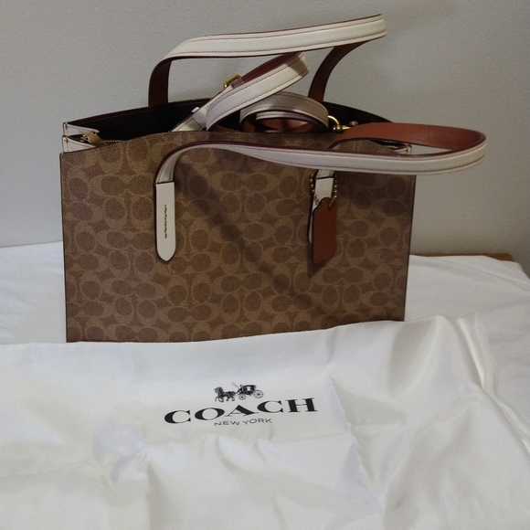 Sold**Charlie Carry All Signature "C" Tote Bag - Picture 5 of 16